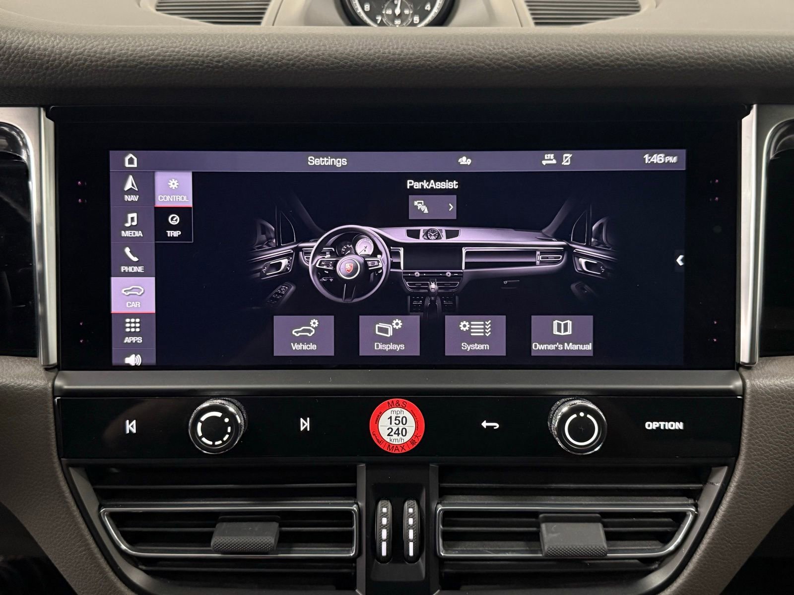 Used 2024 Porsche Macan w/ Premium Plus Package image 33