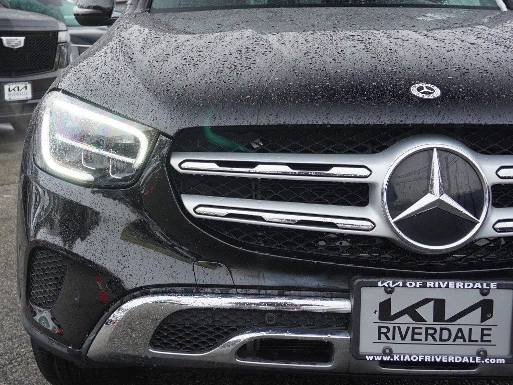 Used 2022 Mercedes-Benz GLC 300 4MATIC w/ Premium Package Lite image 12