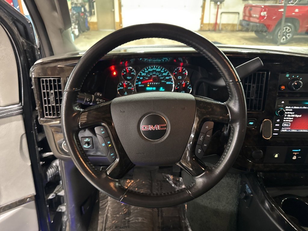 Used 2020 GMC Savana 2500 Extended w/ Enhanced Convenience Package image 16