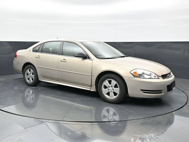 Used 2009 Chevrolet Impala LT FWD image 3