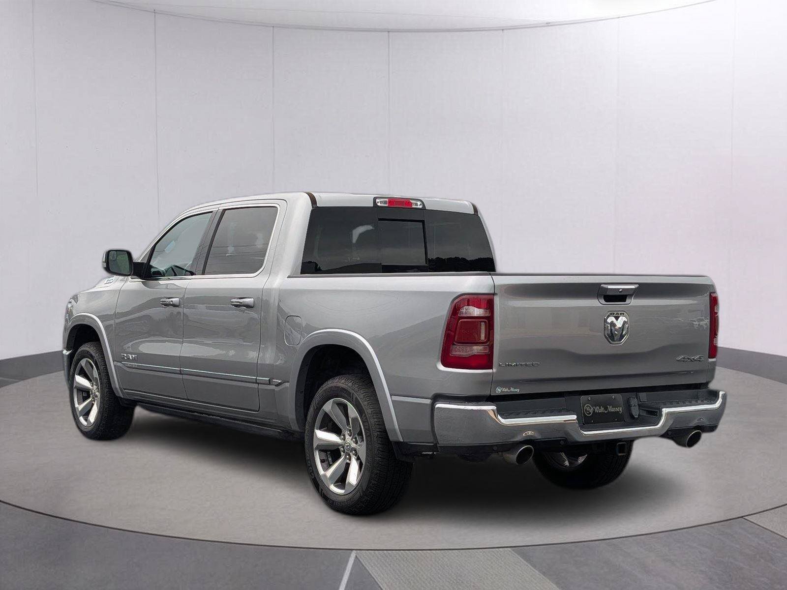 Used 2022 RAM 1500 Limited AWD/4WD image 3