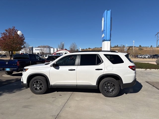 Used 2025 Honda Pilot TrailSport