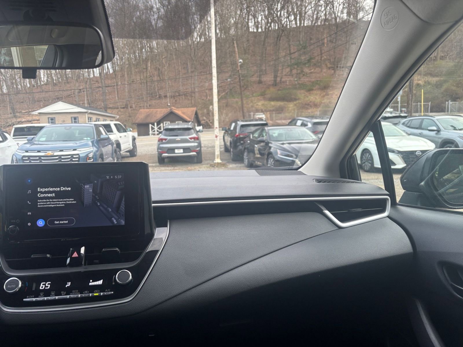 Used 2025 Toyota Corolla LE image 33