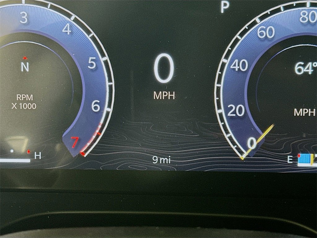 New 2025 Jeep Grand Cherokee Altitude image 11