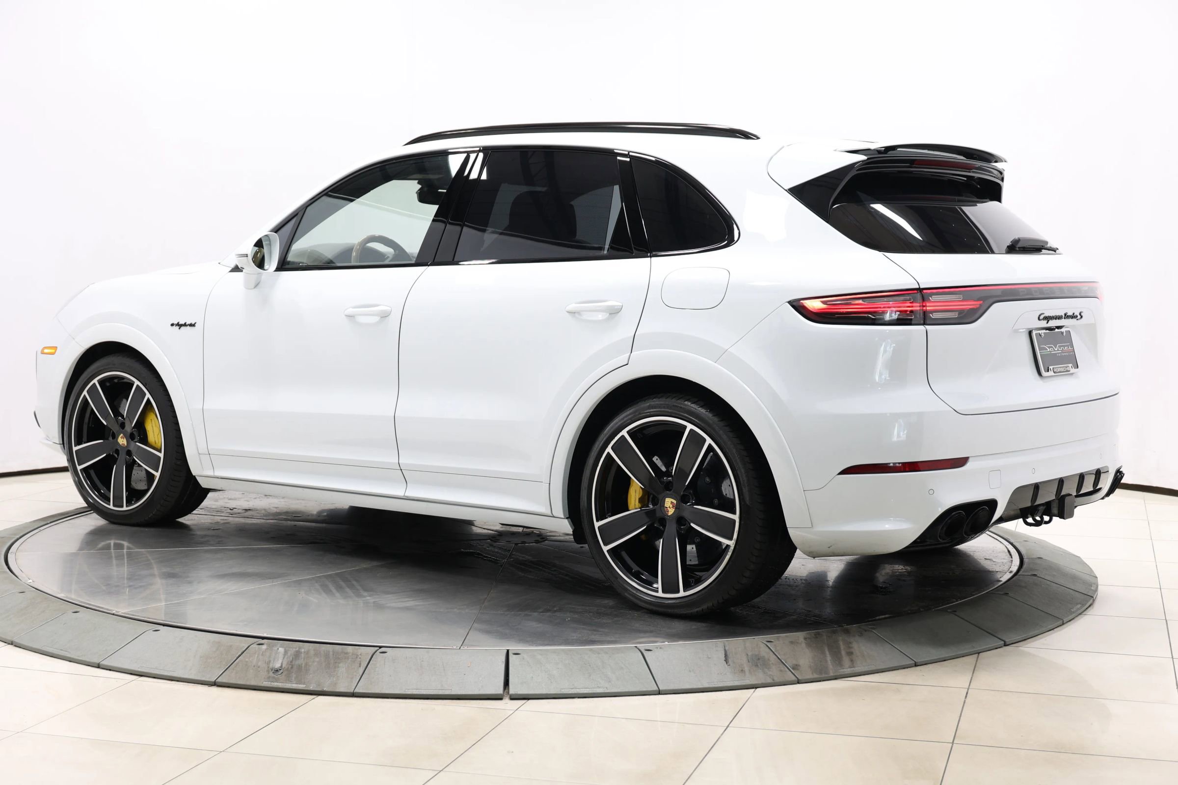 Used 2021 Porsche Cayenne Turbo S AWD/4WD image 83
