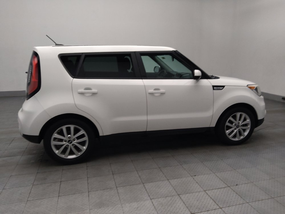 Used 2019 Kia Soul + FWD image 10