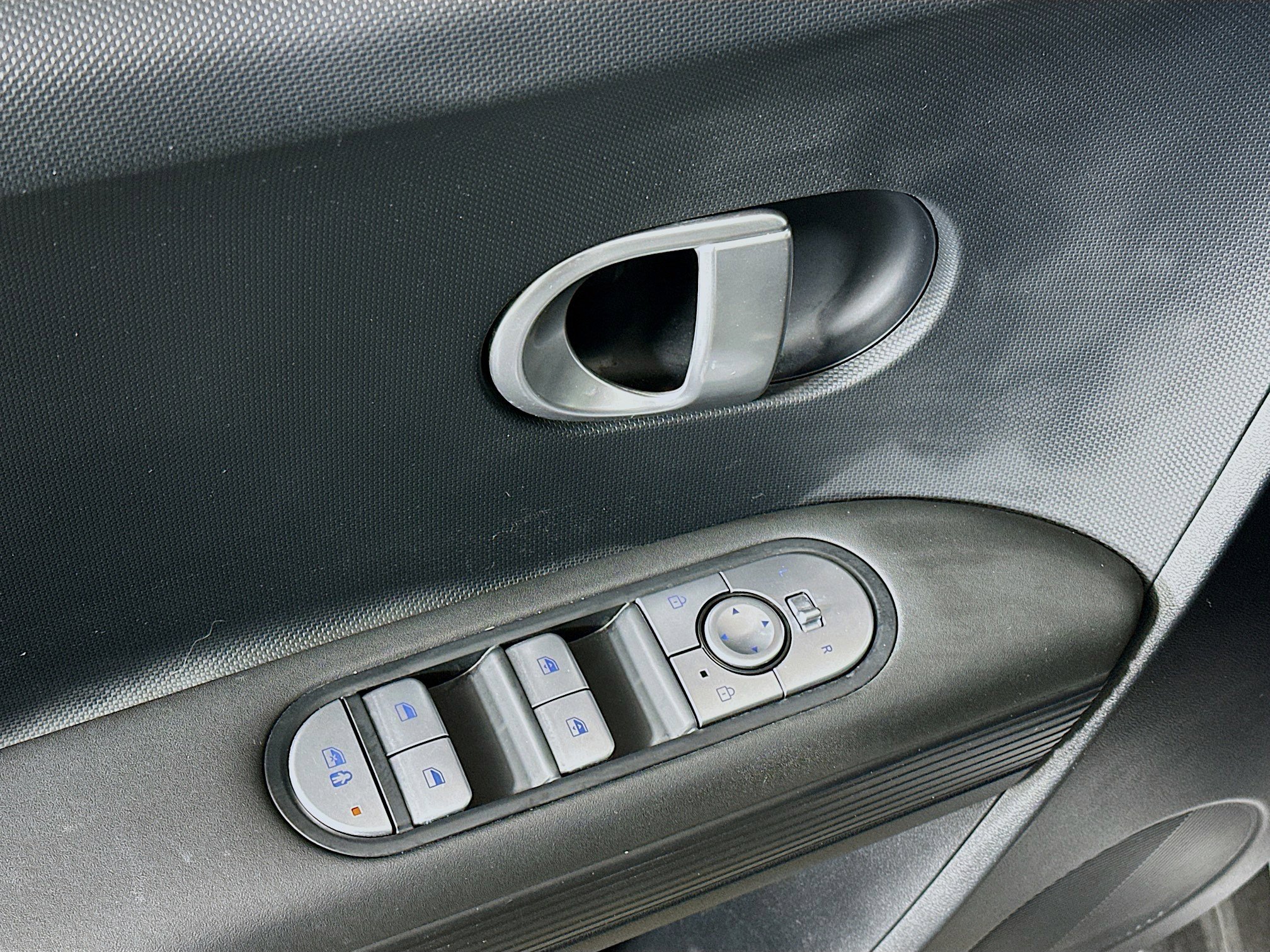 Used 2024 Hyundai Ioniq 5 SEL image 15