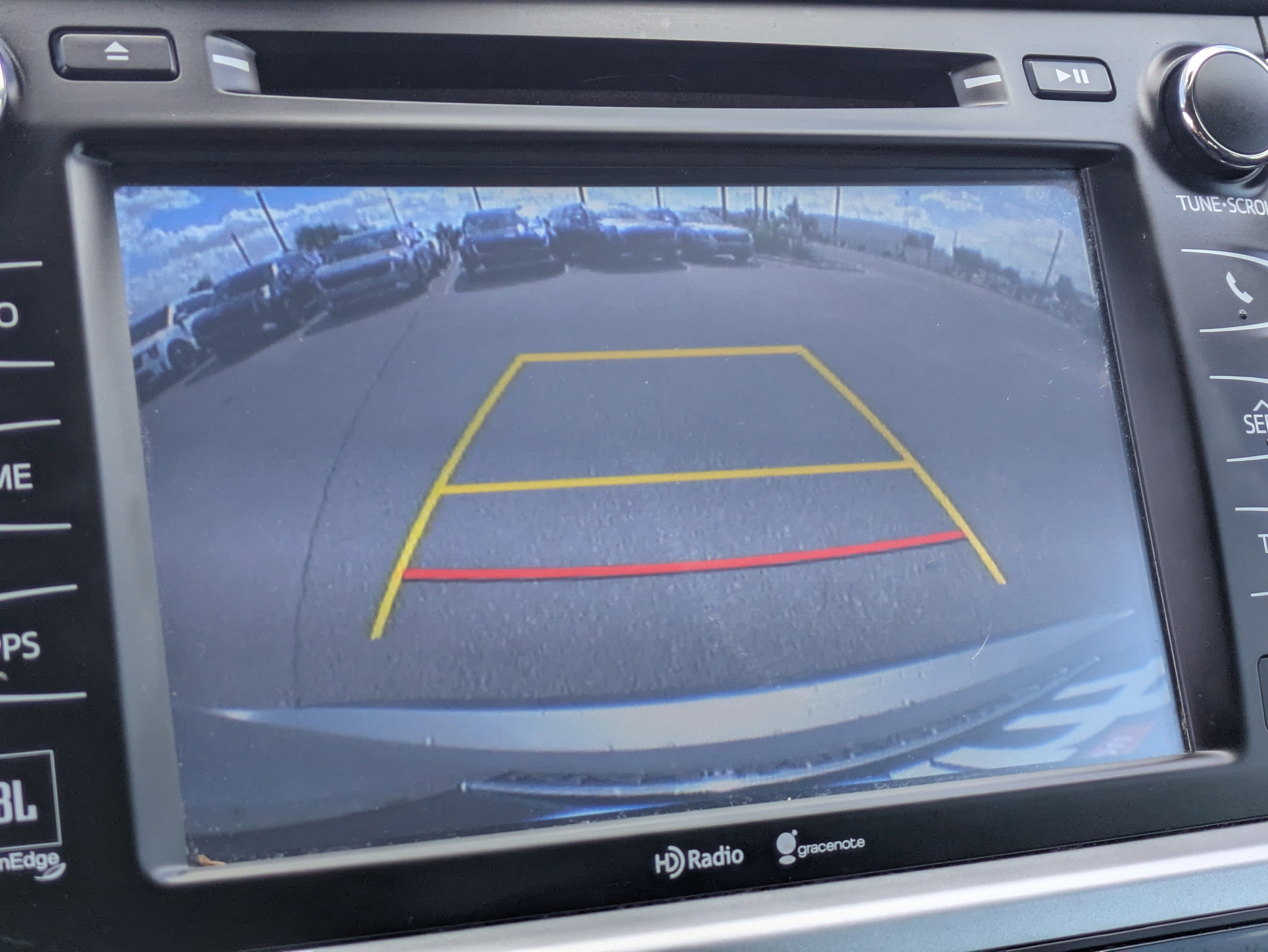 Used 2015 Toyota Highlander Limited w/ Driver Technology Package image 29