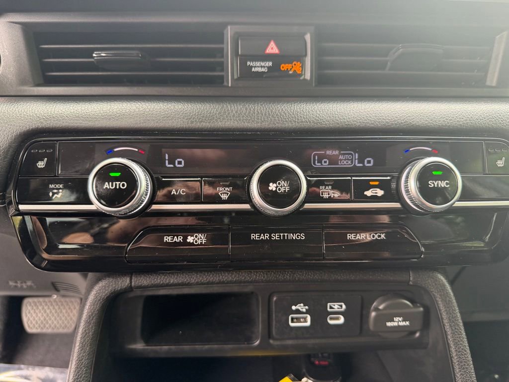 Certified 2025 Honda Pilot Touring image 26