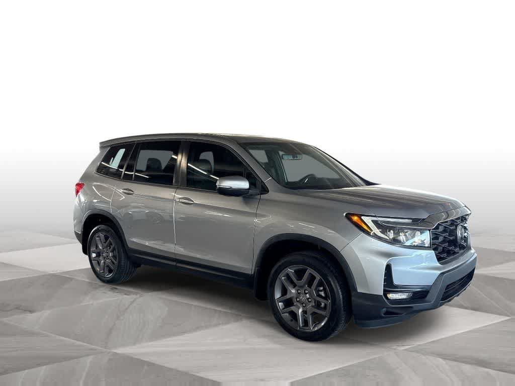 Used 2023 Honda Passport EX-L image 2