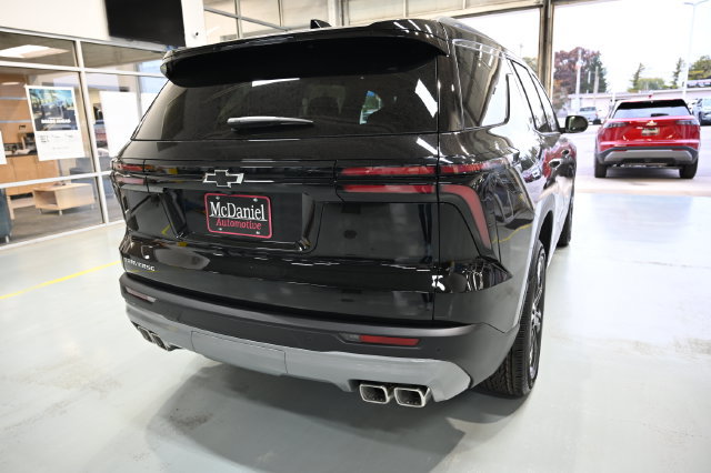 New 2027 Chevrolet Traverse LT w/ LPO, Floor Liner Package FWD image 5