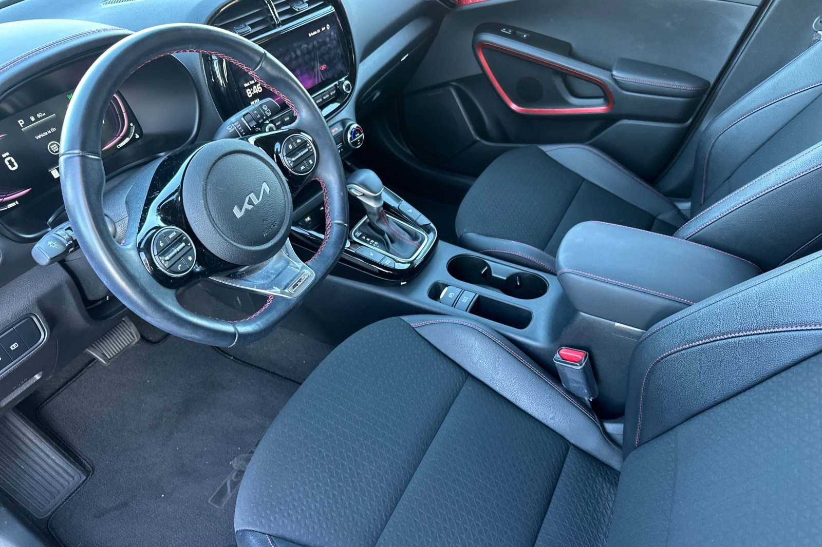 Used 2023 Kia Soul GT-Line w/ GT-Line Technology Package FWD image 10