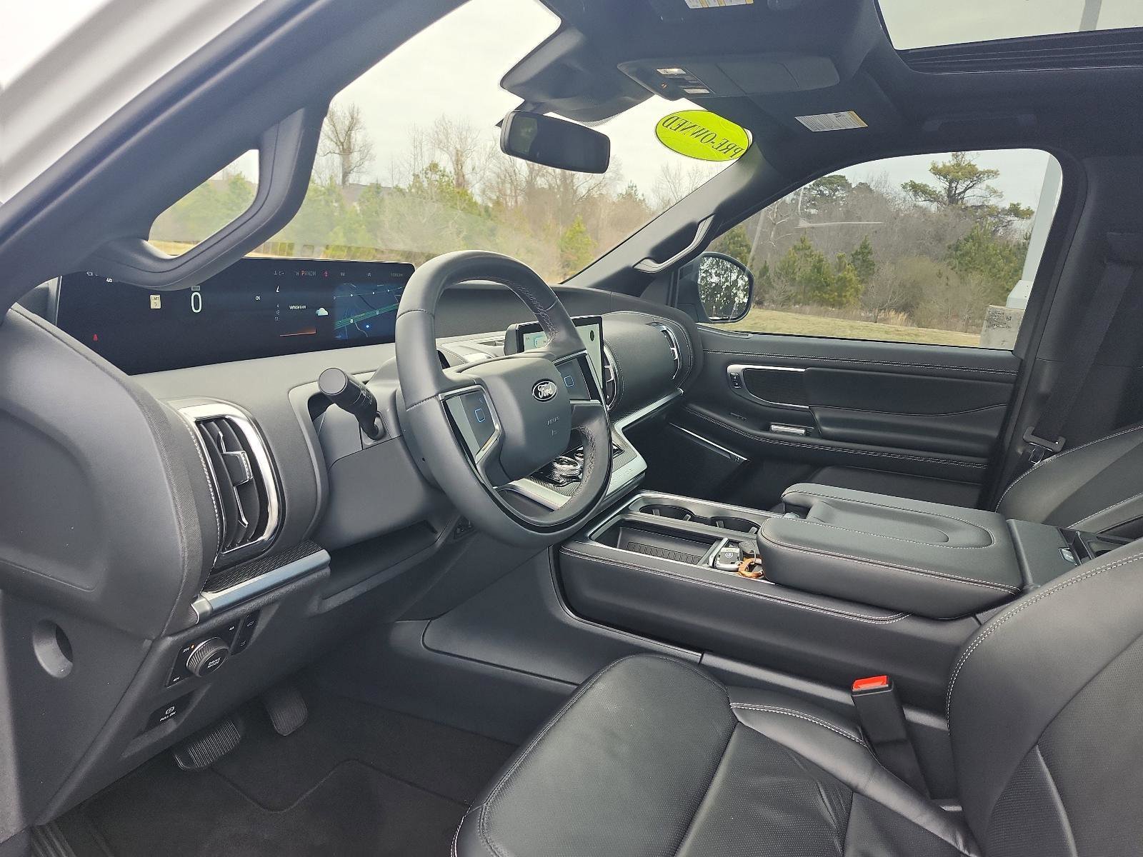 Used 2025 Ford Expedition Max Platinum w/ Stealth Appearance Package image 19