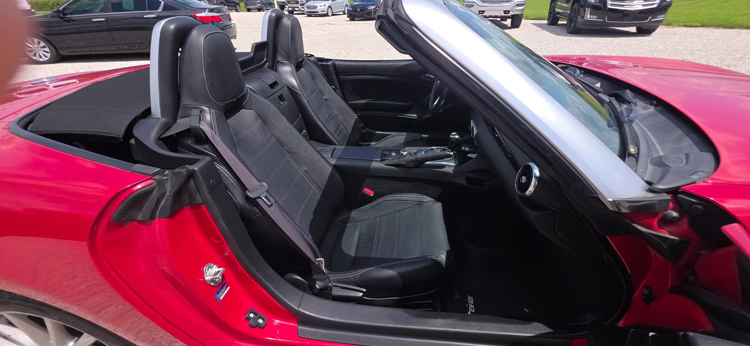 Used 2017 FIAT 124 Spider Lusso RWD image 10