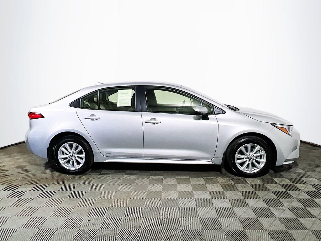 Certified 2025 Toyota Corolla LE w/ LE Premium Package AWD/4WD image 9