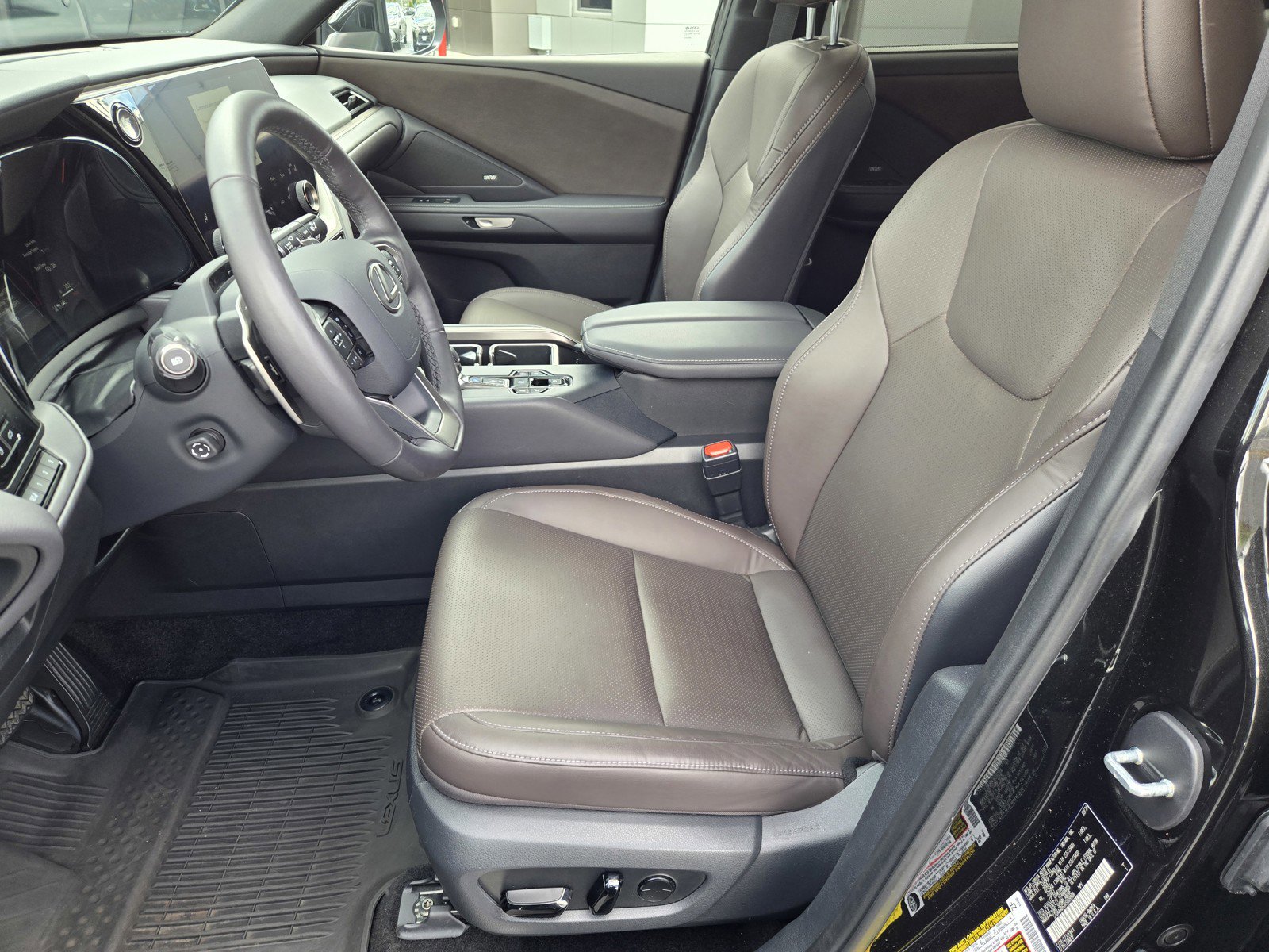 Certified 2024 Lexus TX 350 AWD w/ Captains Chair Package image 16