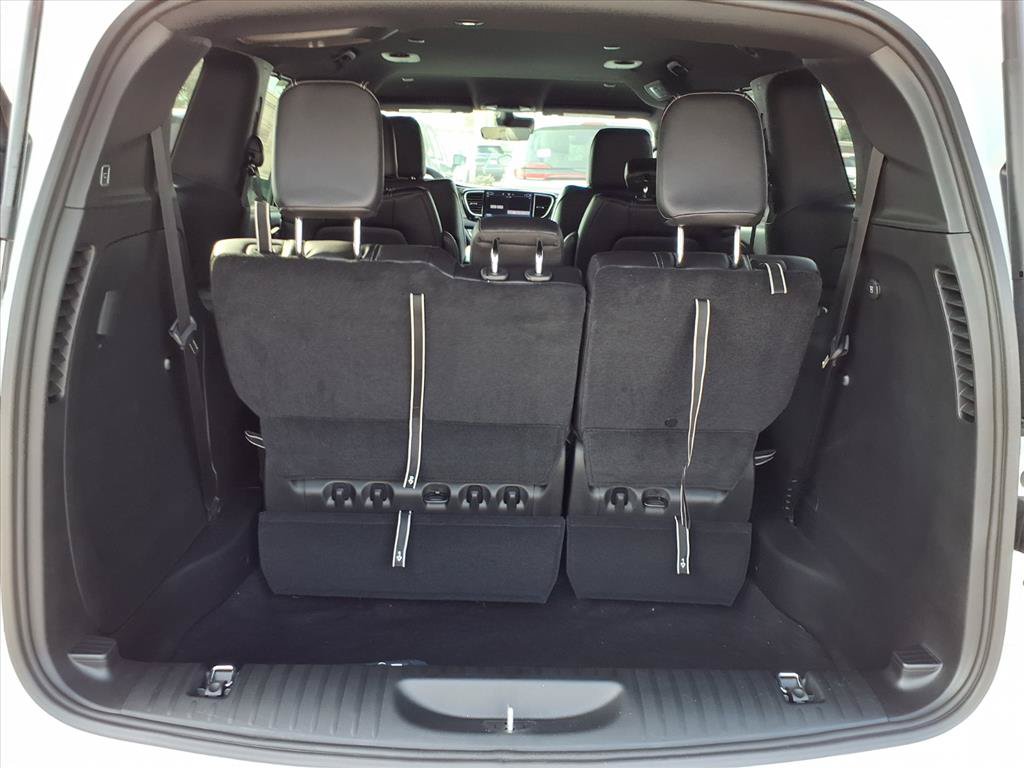 New 2026 Chrysler Voyager LX FWD image 13