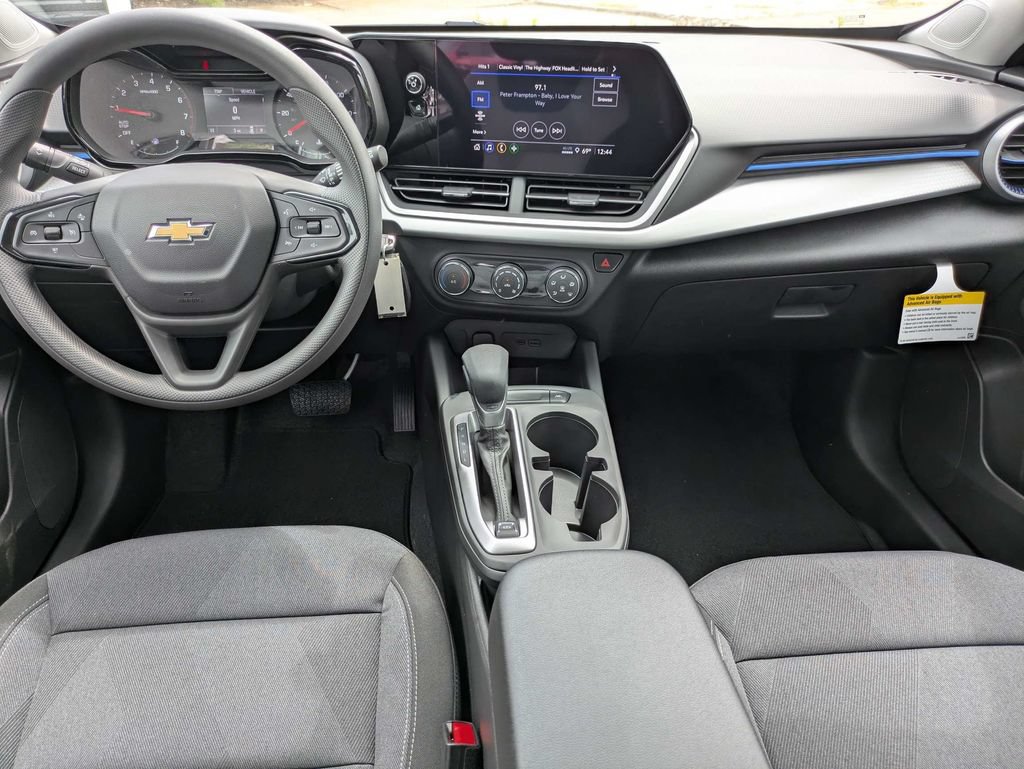 New 2026 Chevrolet Trax LS FWD image 15