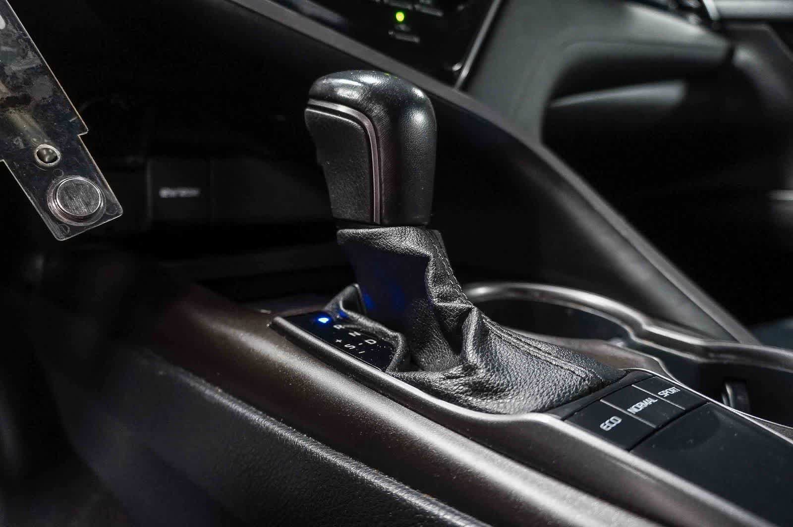 Certified 2022 Toyota Camry SE FWD image 25