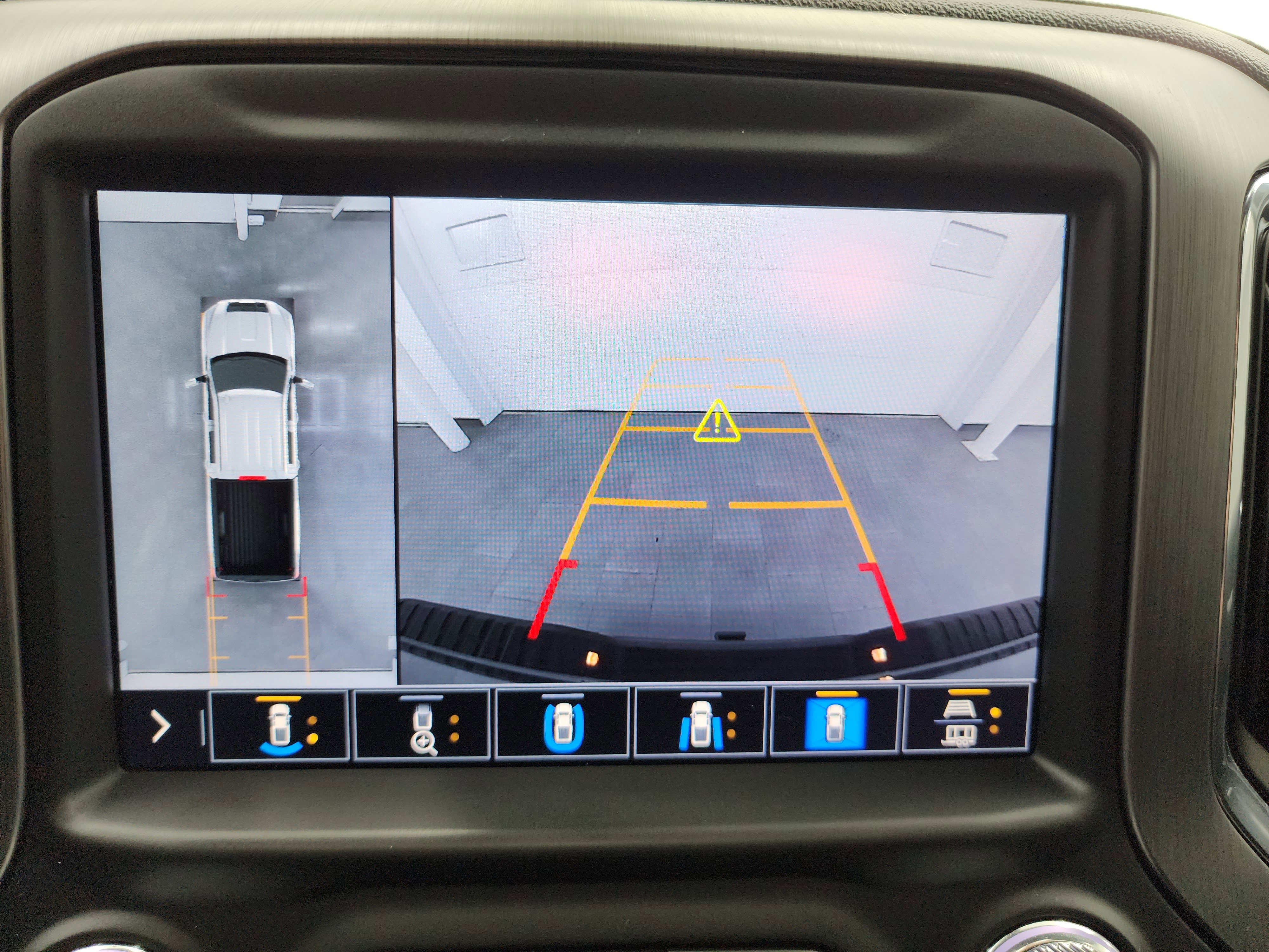 Used 2023 GMC Sierra 3500 Denali w/ Denali Ultimate Package image 14