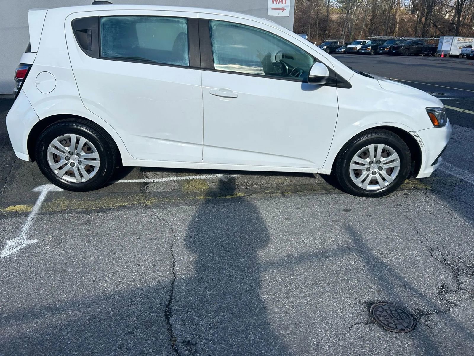 Used 2017 Chevrolet Sonic LT image 3