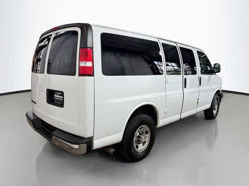 Used 2018 Chevrolet Express 3500 LT w/ LT Preferred Equipment Group RWD image 10