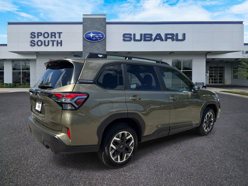 Used 2025 Subaru Forester Premium w/ Convenience Package #1 image 3