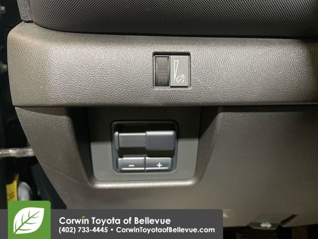 Used 2024 Chevrolet Colorado Z71 image 19