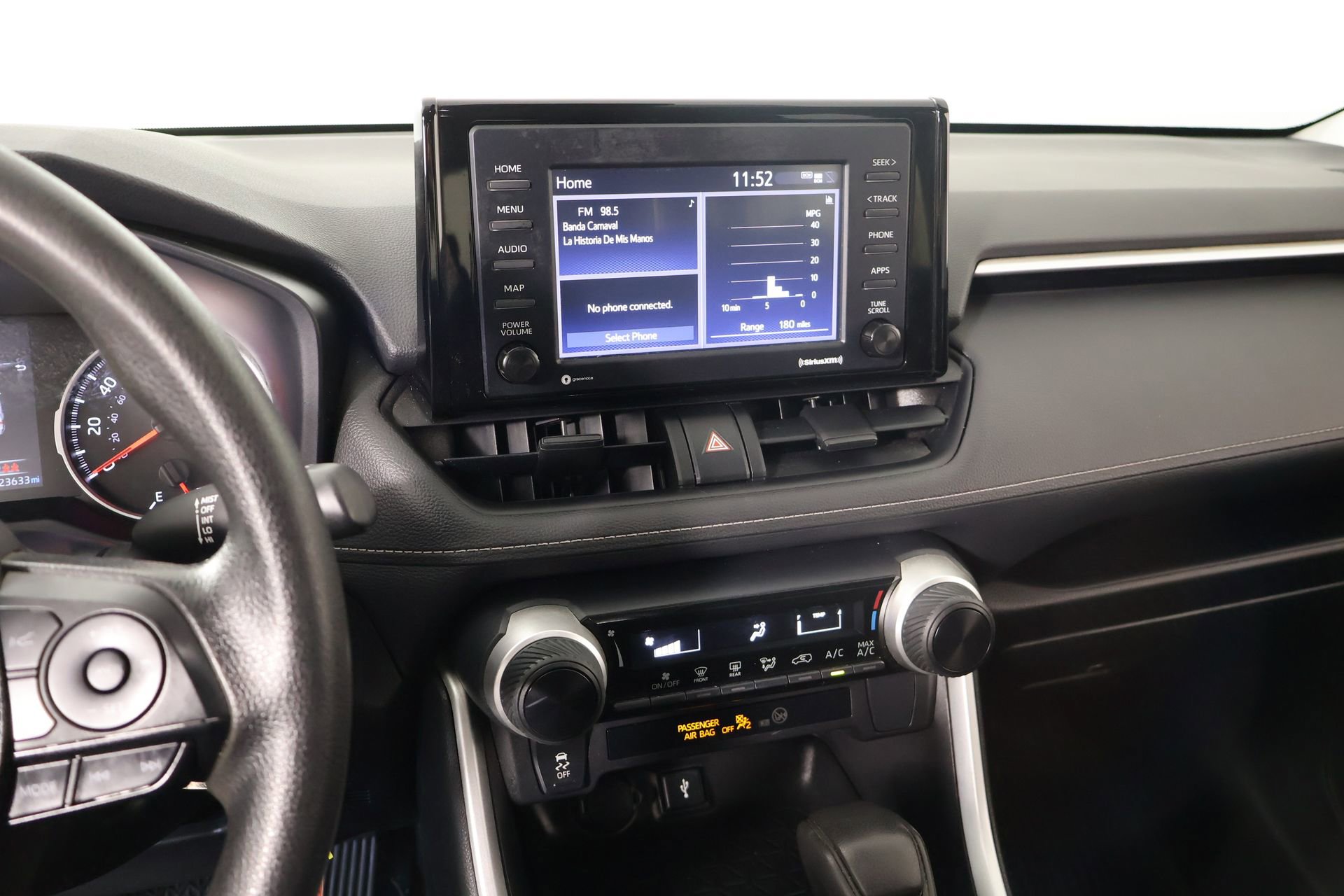 Used 2022 Toyota RAV4 LE image 5