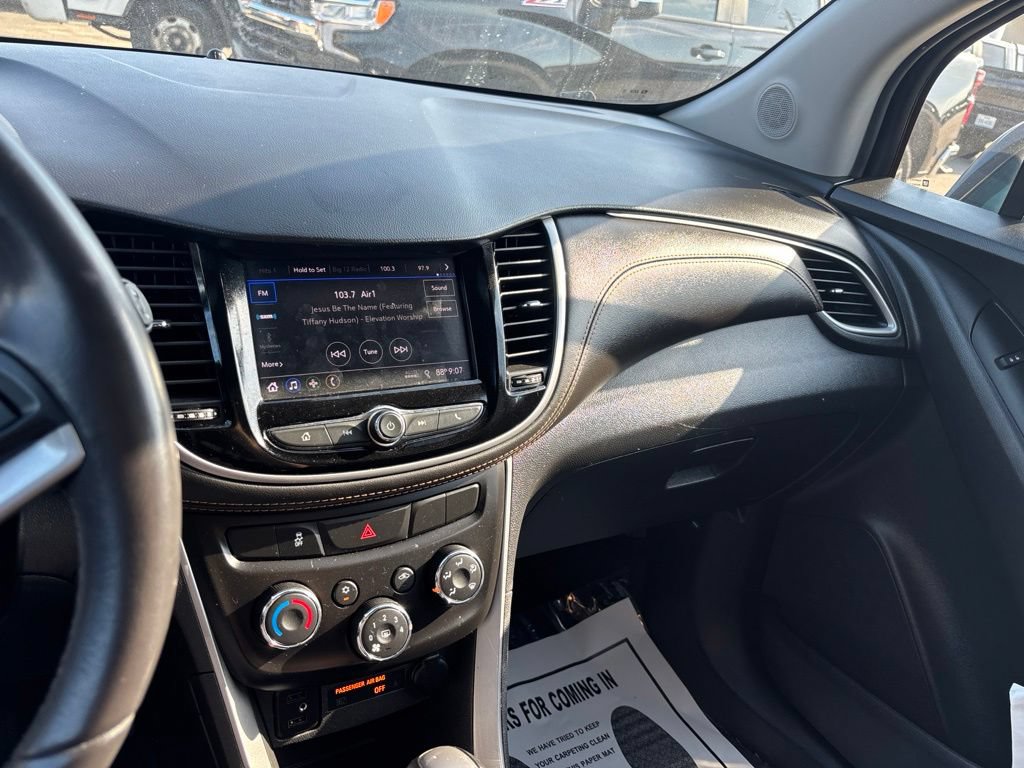 Used 2021 Chevrolet Trax LT w/ Driver Confidence Package FWD image 13