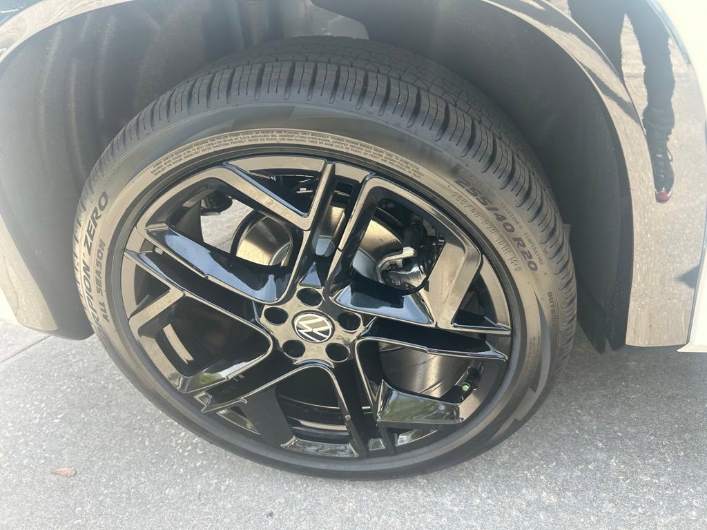 New 2026 Volkswagen Tiguan SE R-Line FWD image 26
