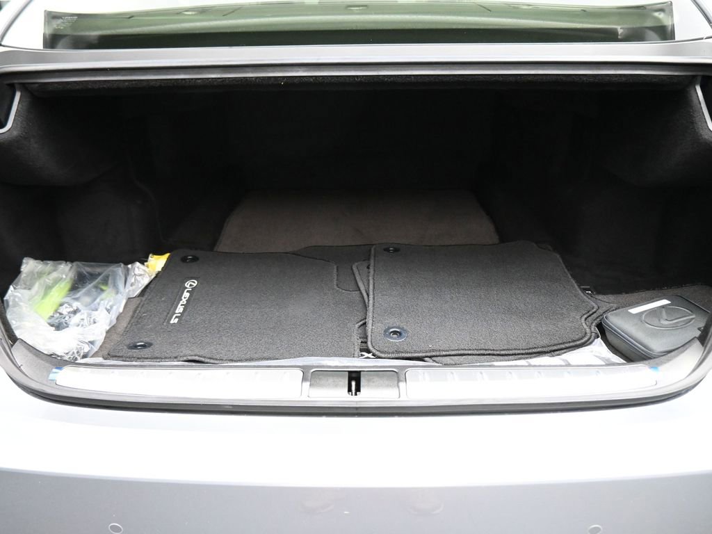 Used 2024 Lexus LS 500 image 19