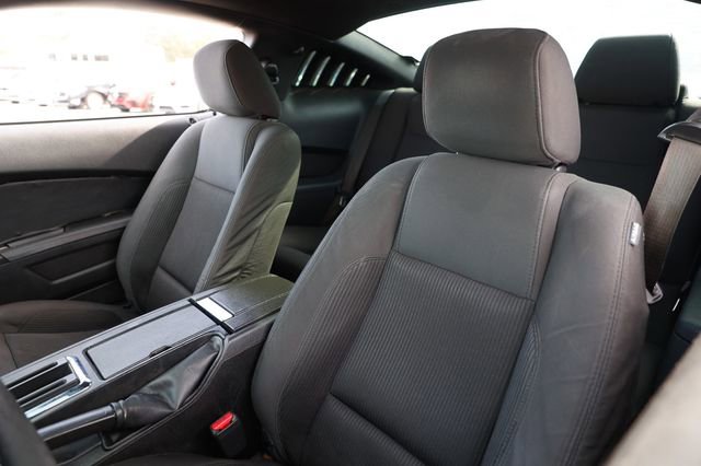 Used 2012 Ford Mustang Coupe image 9