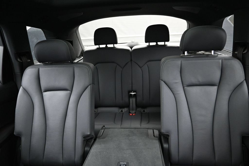 Used 2025 Audi Q7 3.0T Premium Plus AWD/4WD image 24