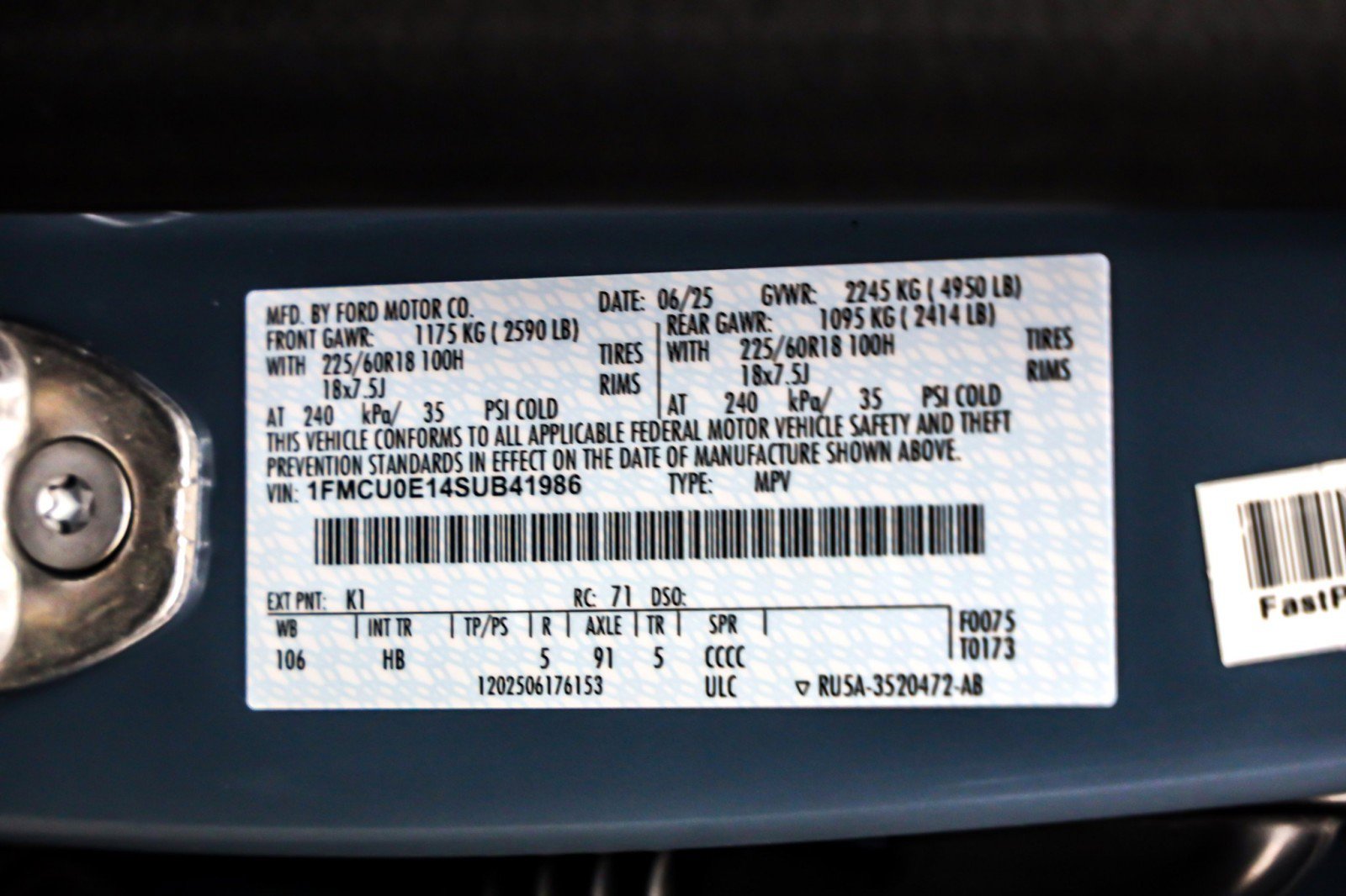 Used 2025 Ford Escape SE w/ Class II Trailer Tow Package image 24