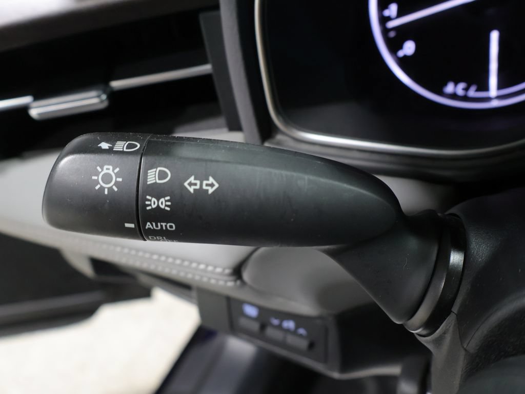 Used 2021 Toyota Avalon Limited w/ Advanced Safety Package AWD/4WD image 38