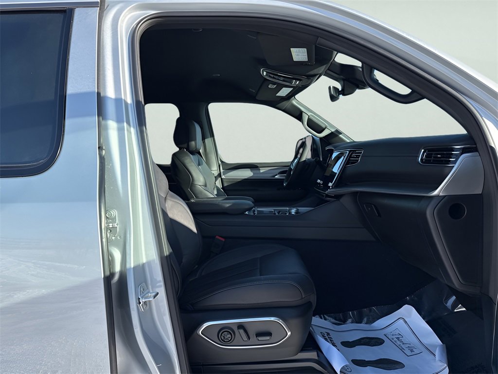 New 2026 Jeep Grand Wagoneer Limited image 11