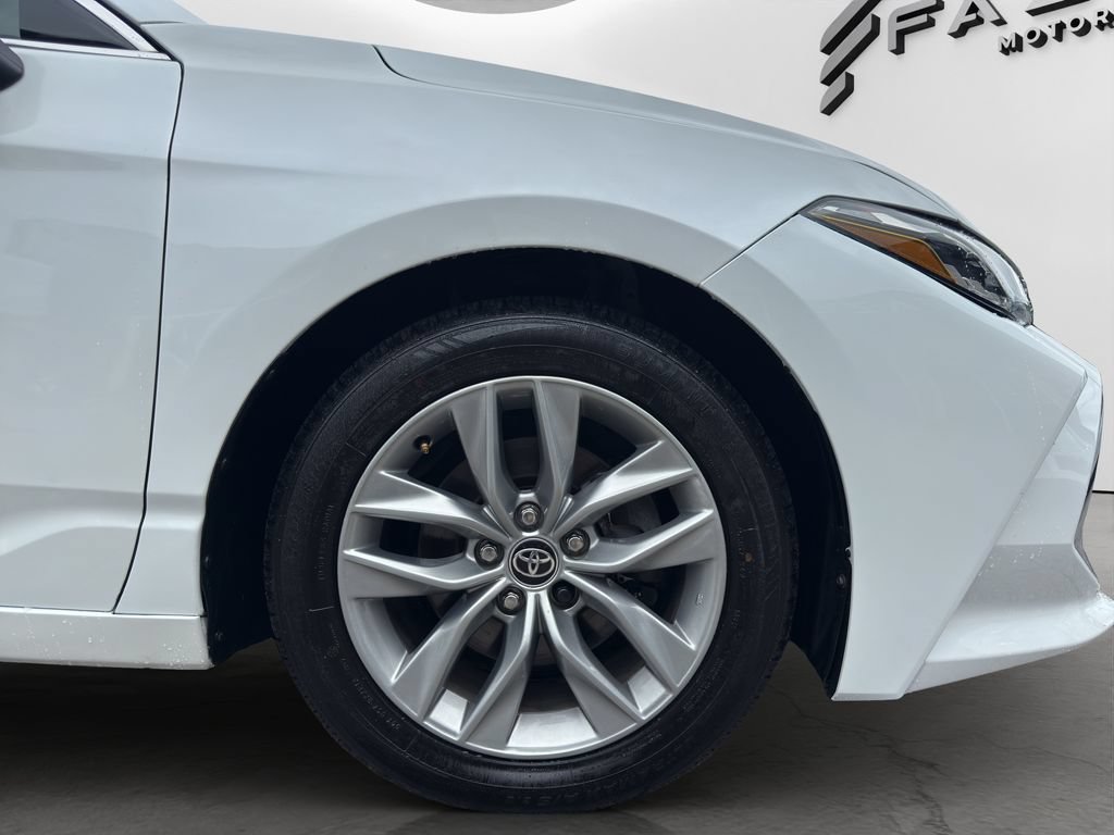 Used 2022 Toyota Avalon XLE w/ Moonroof Package FWD image 24