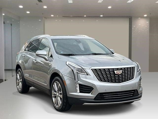 Certified 2025 Cadillac XT5 Premium Luxury w/ LPO, Floor Liner Package AWD/4WD image 5