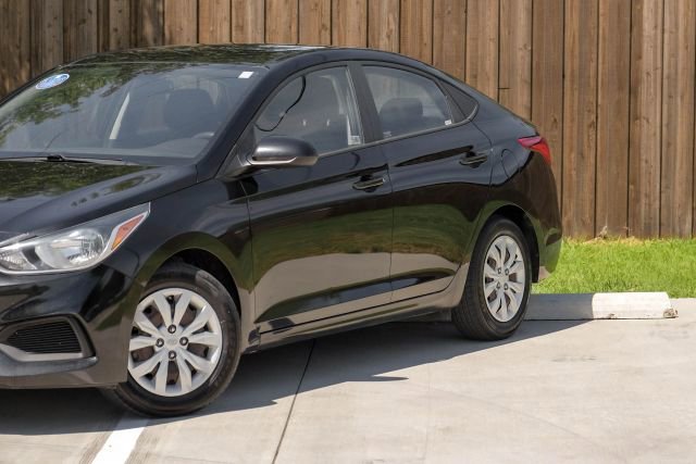 Used 2020 Hyundai Accent SE image 6