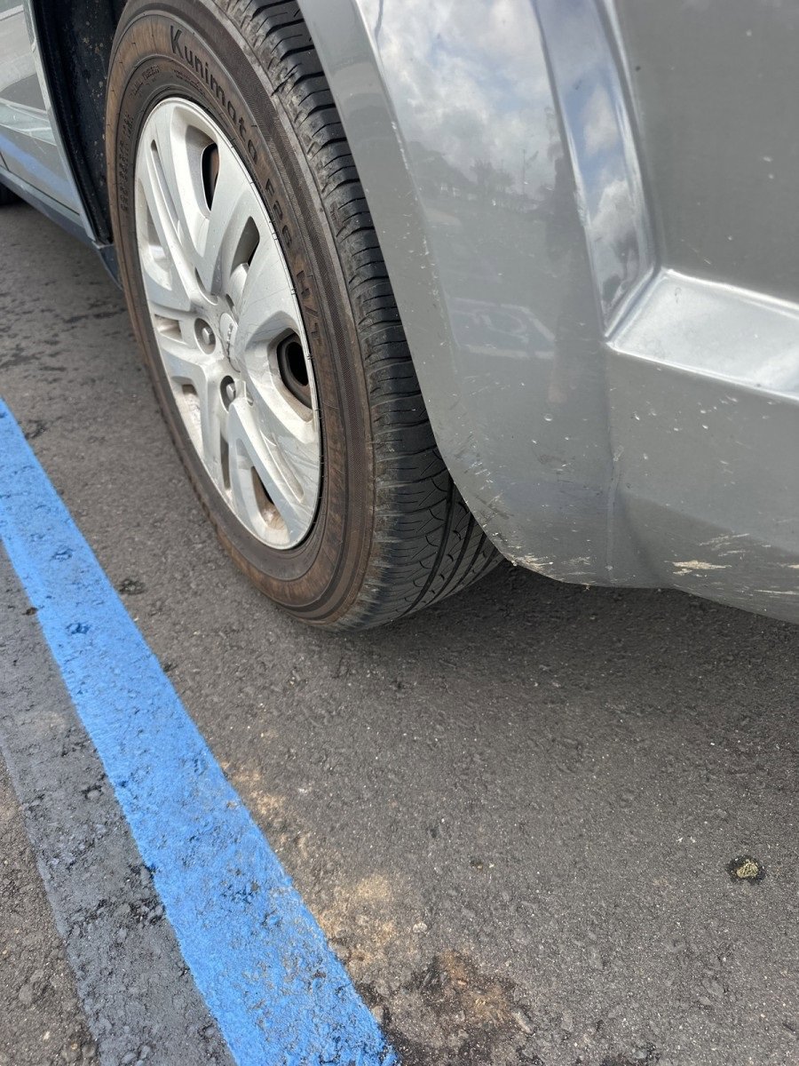 Used 2019 Dodge Journey SE image 3