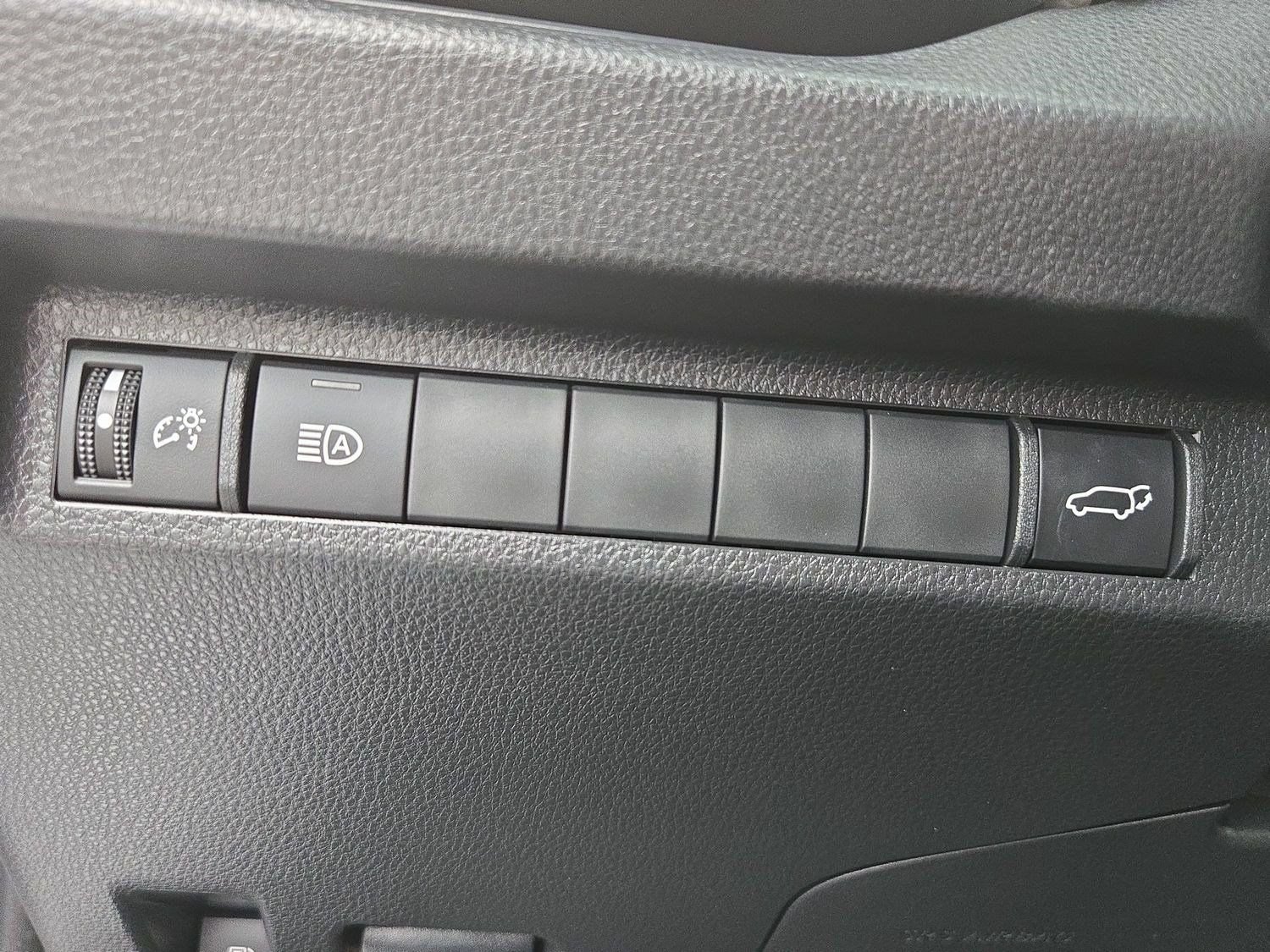 Certified 2025 Toyota RAV4 XLE w/ Convenience Package AWD/4WD image 25