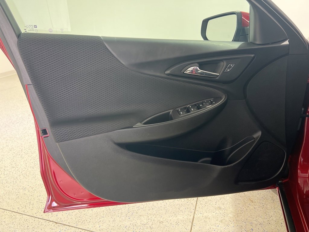 Used 2023 Chevrolet Malibu RS image 18