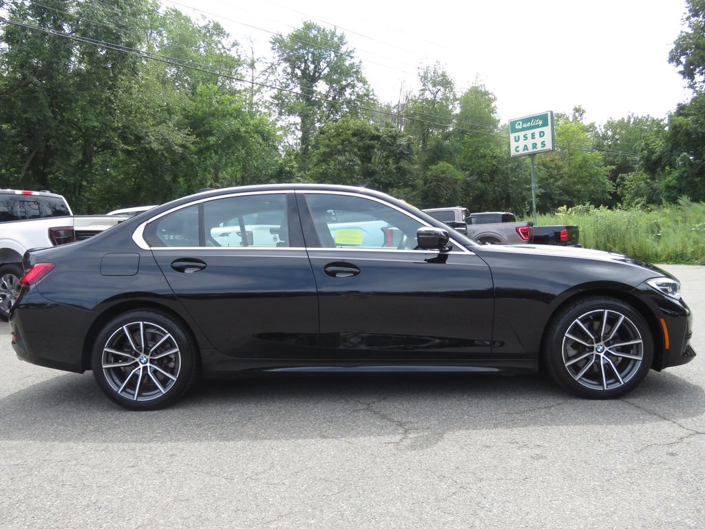 Used 2020 BMW 330i xDrive Sedan w/ Convenience Package AWD/4WD image 4