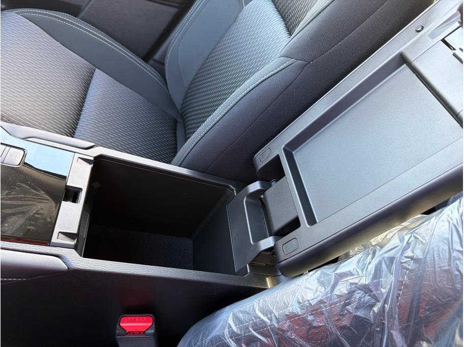 New 2026 Mitsubishi Outlander ES FWD image 17