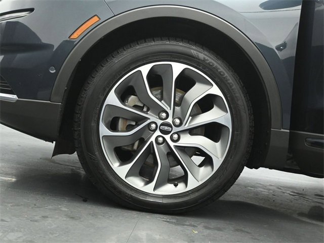 Certified 2023 Lincoln Nautilus Reserve w/ Equipment Group 201A image 35