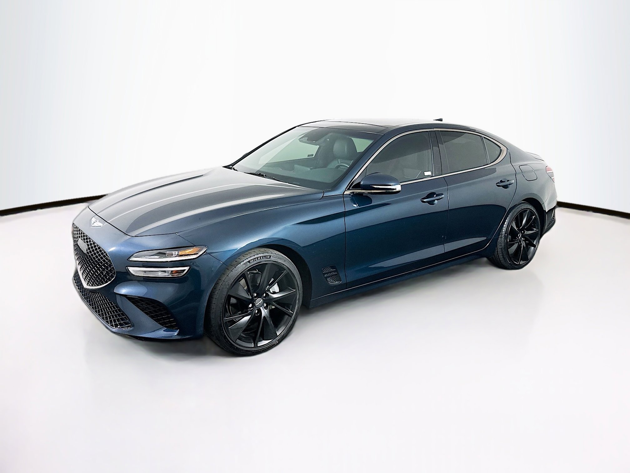 Used 2023 Genesis G70 2.0T w/ Sport Prestige Package image 3