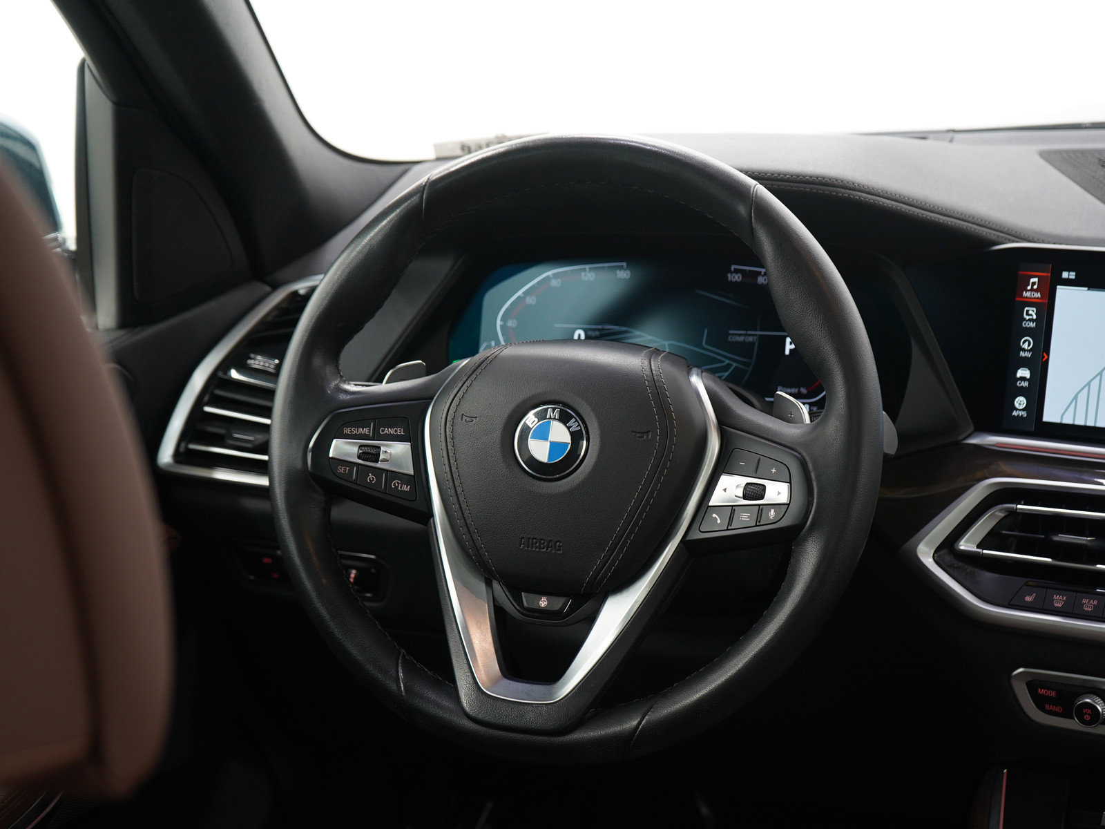 Used 2022 BMW X5 xDrive40i w/ Premium Package image 16