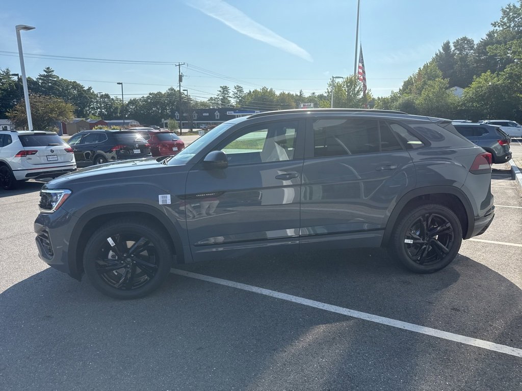 New 2026 Volkswagen Atlas Cross Sport SEL R-Line image 4