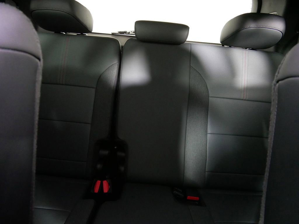 New 2026 GMC Acadia AT4 w/ Luxury Package image 17